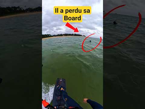 board rescue: He lost his kiteboard #help #kite #rescue
